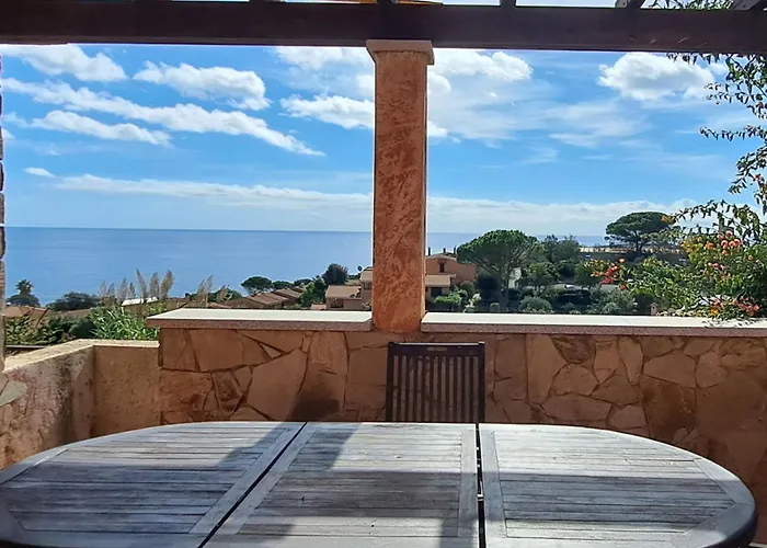 Casa Corallina بيت للعطل